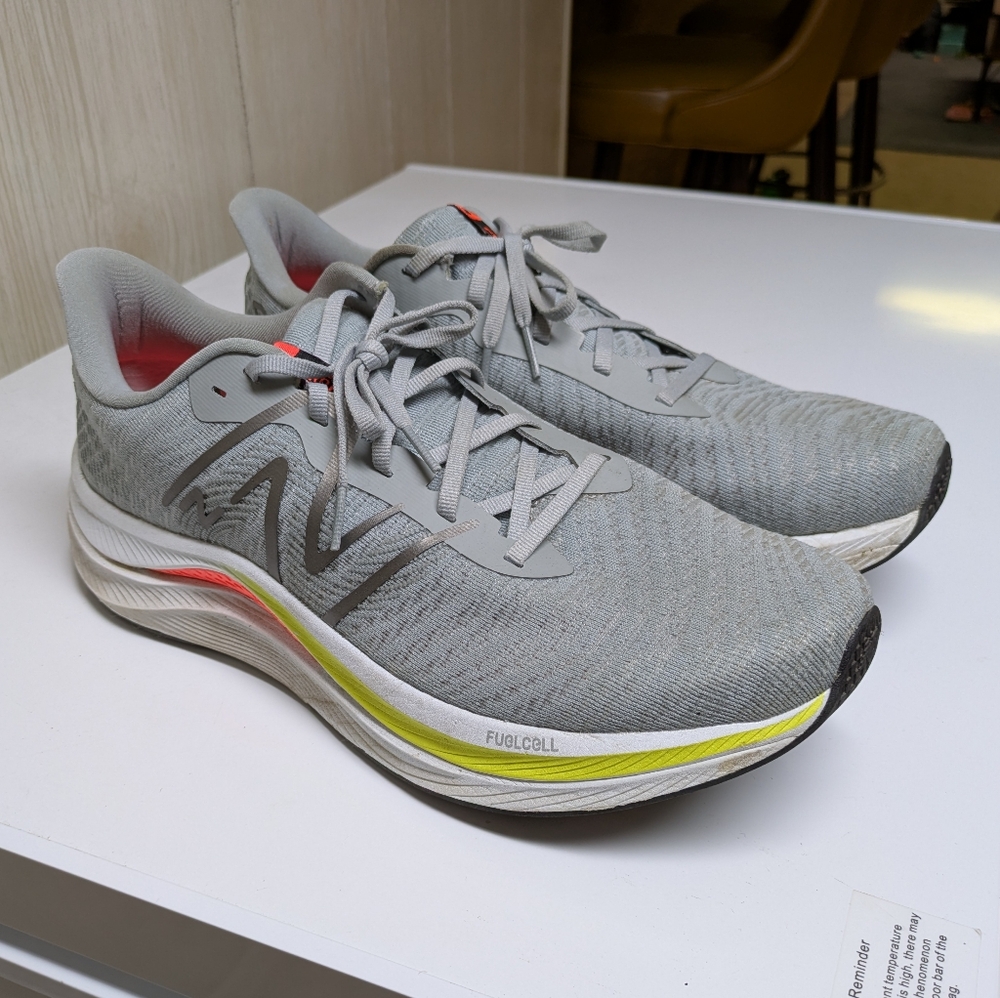 New Balance Propel V4 Size 12 Used